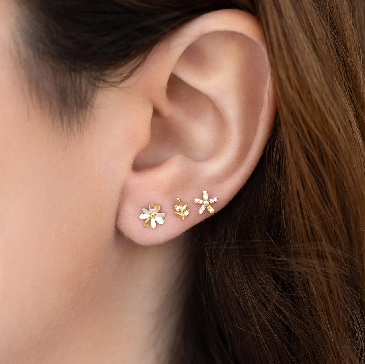 14k Solid Gold Cottage Ivy Studs - Image 2